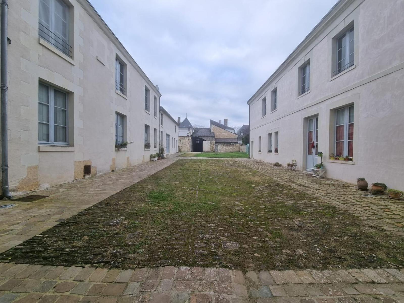 Appartement Au Centre De Richelieu Buitenkant foto